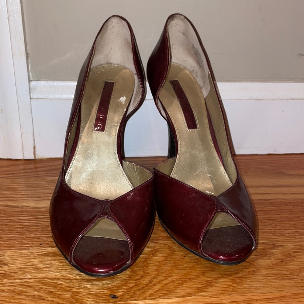 Red peep toe heel! Size 7, gently used
